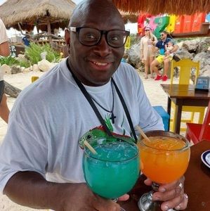 Meet your Posher, Steven